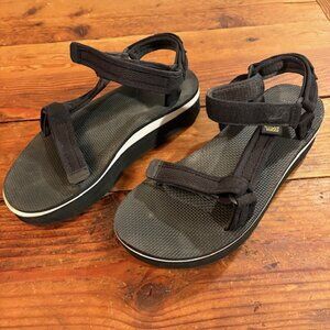 Teva Women's Flatform Universal Platform Sandal Black White Sz 10 US 1102451